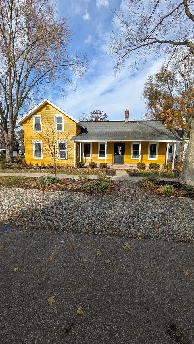 Exterior Painting of Wood and Vinyl Siding in Douglas Michigan